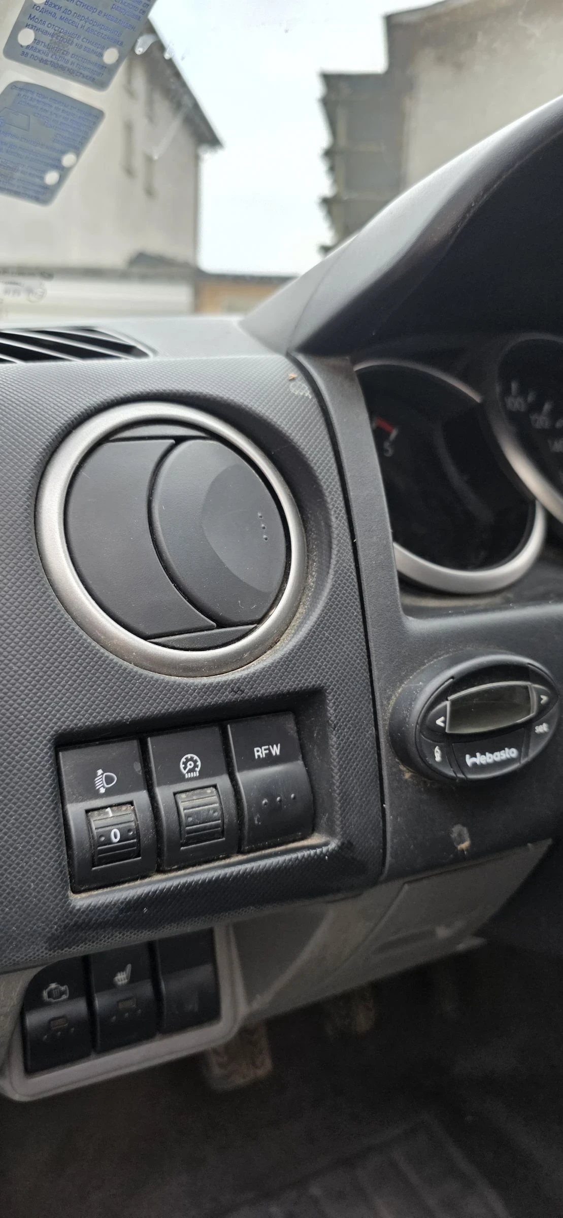 Mazda BT-50 2, 5tdi, снимка 15 - Автомобили и джипове - 54529808