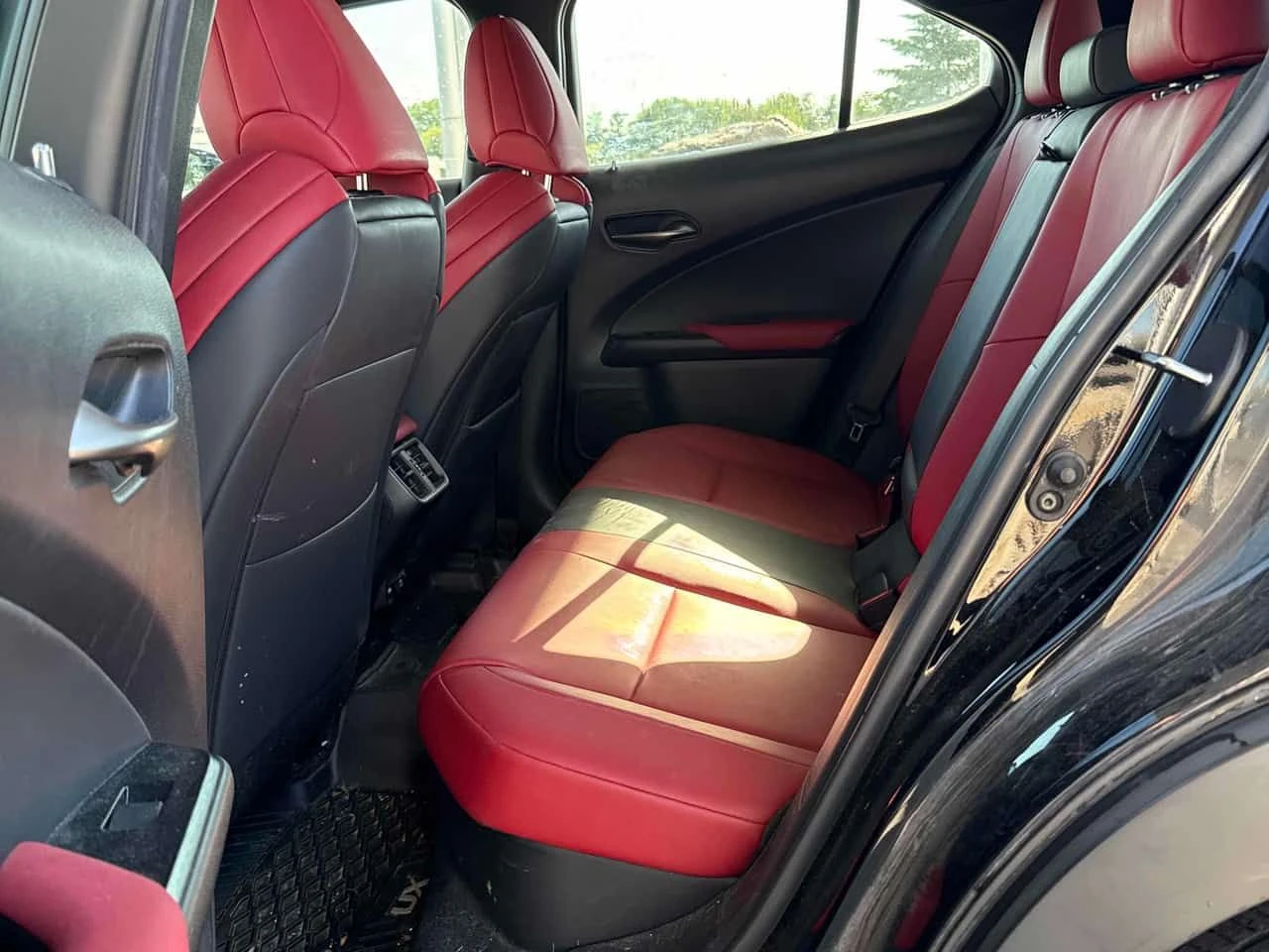 Lexus UX * 250h * АВТОКРЕДИТ БЕЗ ПЪРВОНАЧАЛАН ВНОСКА* , снимка 12 - Автомобили и джипове - 54776374