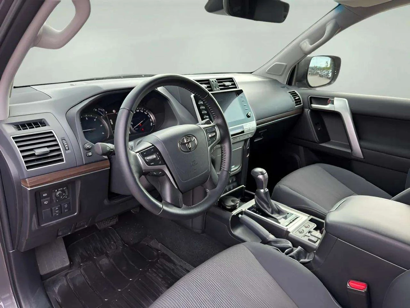 Toyota Land cruiser, снимка 14 - Автомобили и джипове - 55525941