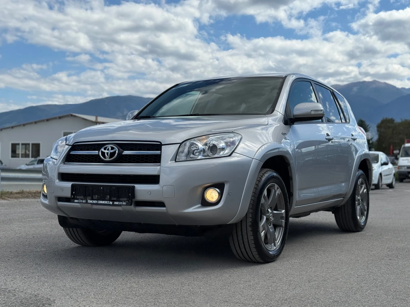 Toyota Rav4 2.2-CROSSOVER-EXCLUSIVE-4х4-КАМЕРА-КОЖА-ПОДГРЕВ, снимка 3 - Автомобили и джипове - 56225961