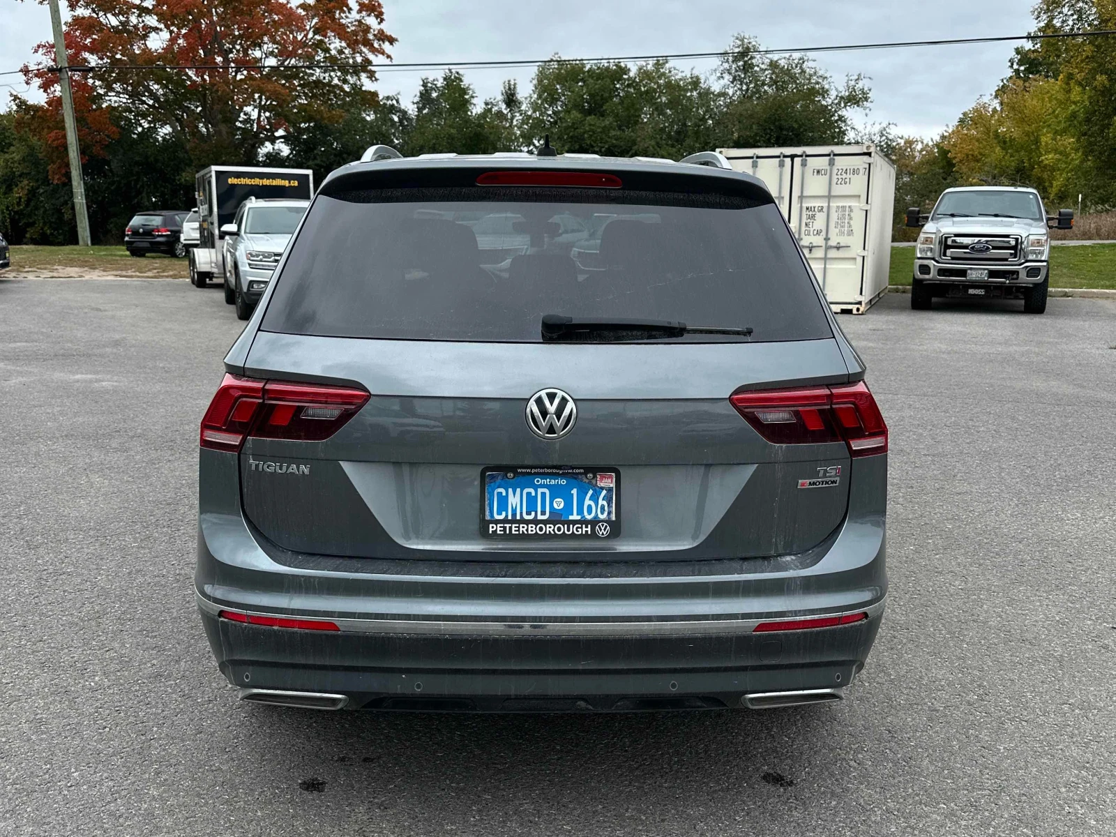VW Tiguan 4MOTION * PREMIUM * БЕЗ ИНЦИДЕНТИ * 2 KEYS, снимка 4 - Автомобили и джипове - 56294096