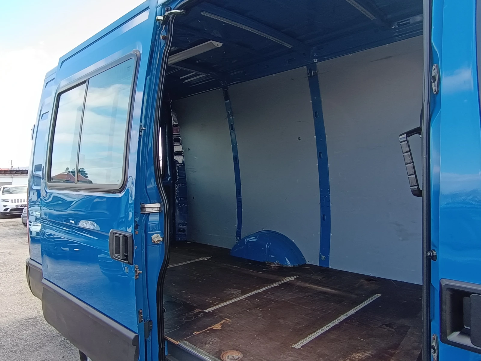Iveco 35c13 258ХИЛ.КМ-ИСТИНСКИ !!! Нов внос ГЕРМАНИЯ!!!! - изображение 7