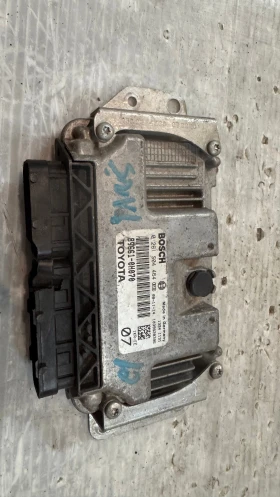        / ECU /    Toyota Yaris - 89661-0H070 / 0261S04464