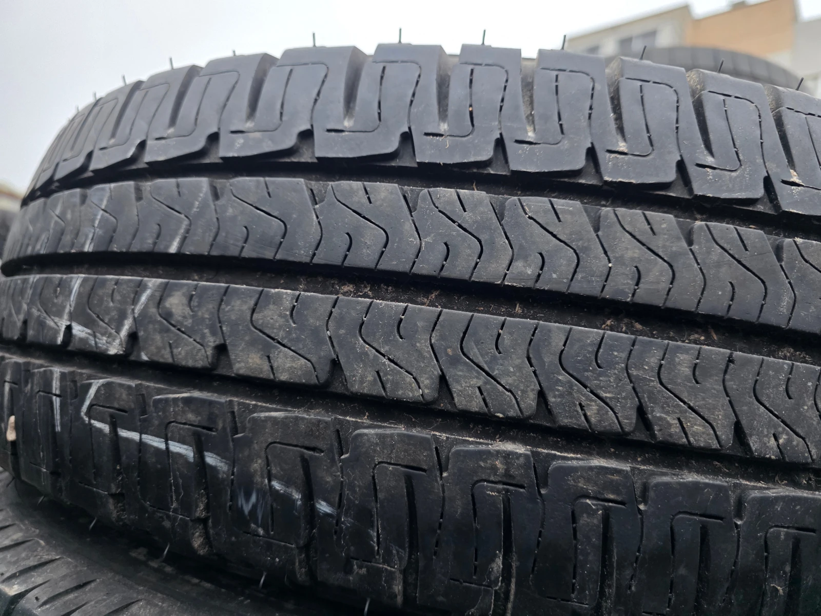 ���� 225/75R16 | Mobile.bg � ����������� 2