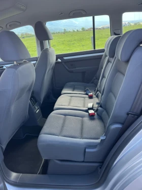 VW Touran 1.6 TDI // Нави // Клима // Парктроник - 11999 лв. - 54038902 12