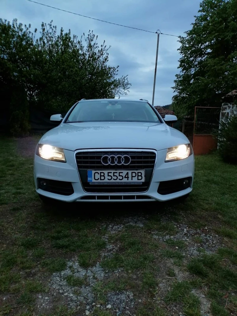 Audi A4 B8, FACELIFT, УНИКАЛНА, снимка 2 - Автомобили и джипове - 47425595