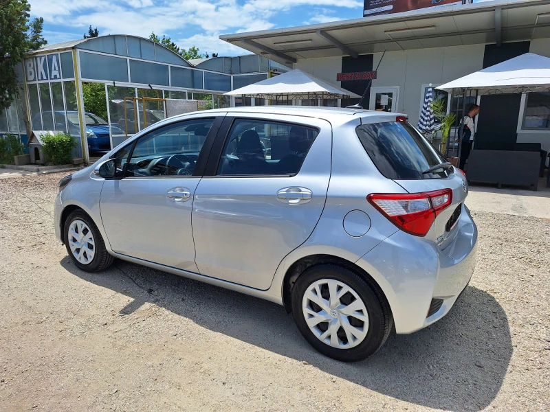 Toyota Yaris 1.0, снимка 7 - Автомобили и джипове - 45889241