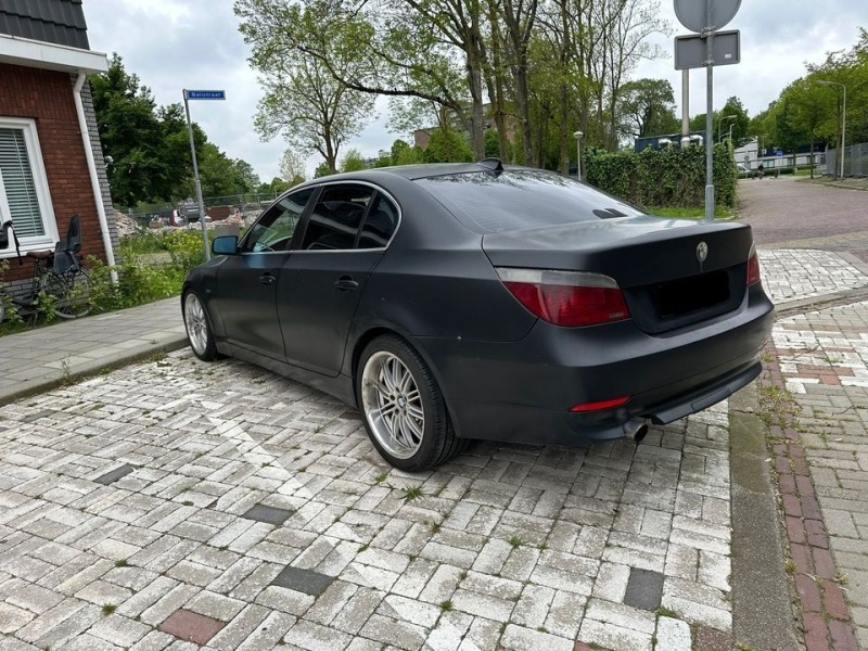 BMW 530, снимка 1 - Автомобили и джипове - 46304719