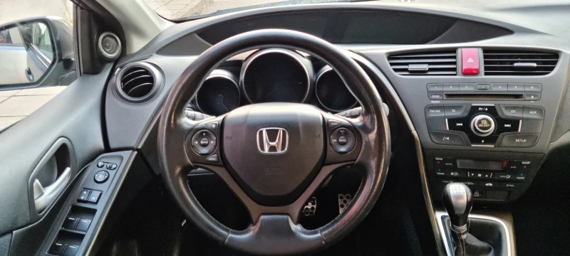 Honda Civic 2.2 DTEC, снимка 9 - Автомобили и джипове - 48161631