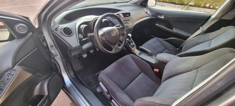 Honda Civic 2.2 DTEC, снимка 7 - Автомобили и джипове - 48161631