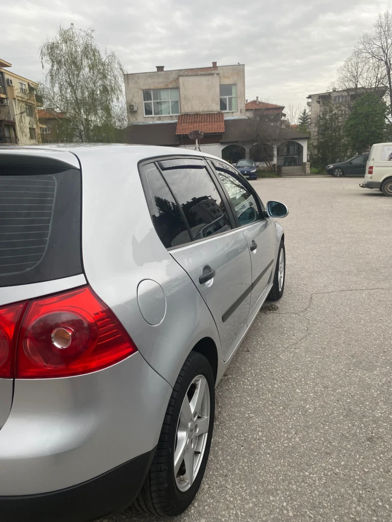 VW Golf, снимка 4 - Автомобили и джипове - 48229338