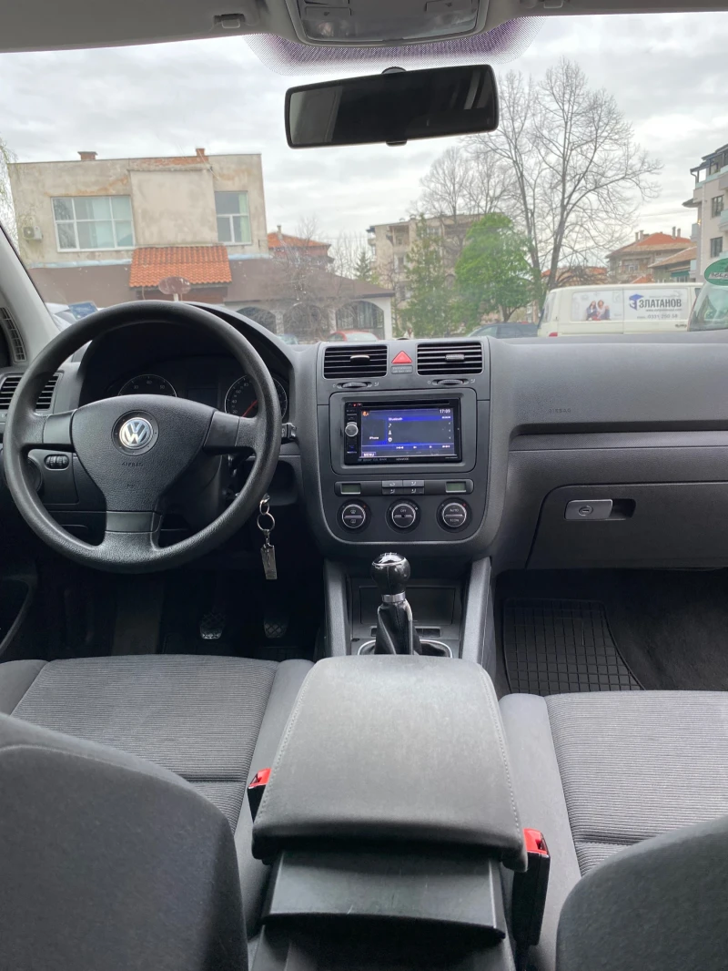 VW Golf, снимка 7 - Автомобили и джипове - 48229338