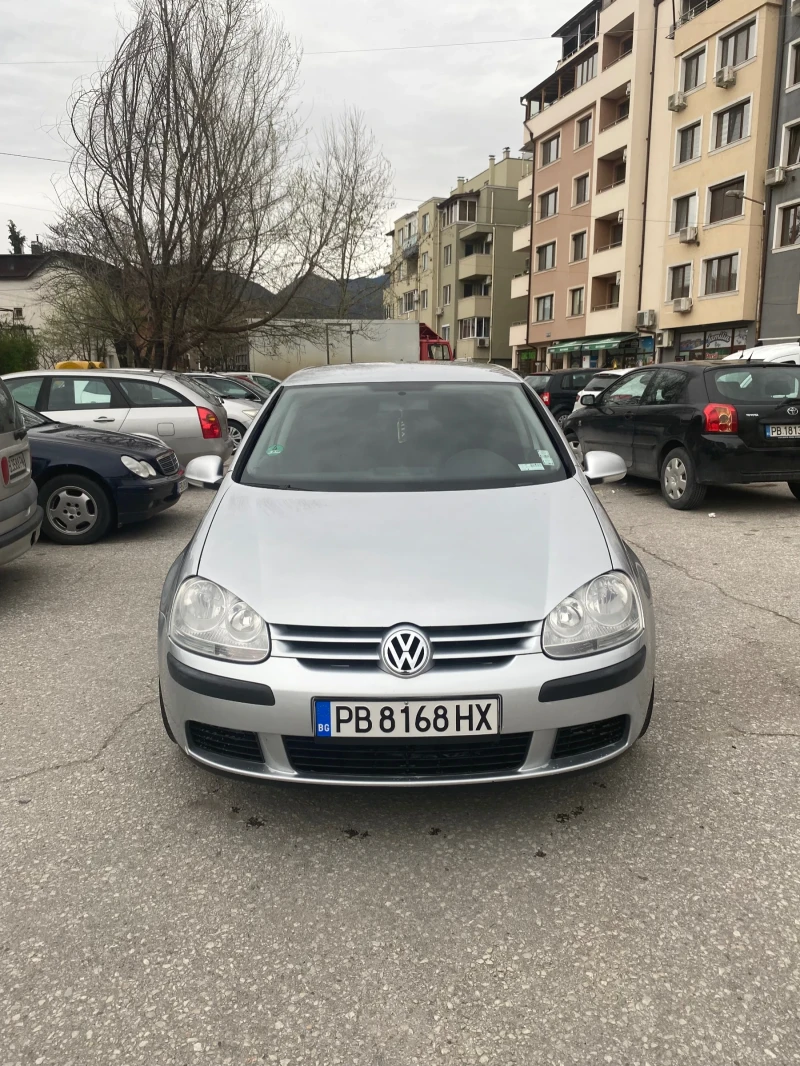 VW Golf, снимка 1 - Автомобили и джипове - 48229338