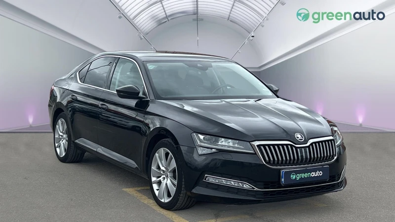 Skoda Superb 2.0 TDi Style 4X4, Месечна вноска от 650 лв., снимка 8 - Автомобили и джипове - 49284255