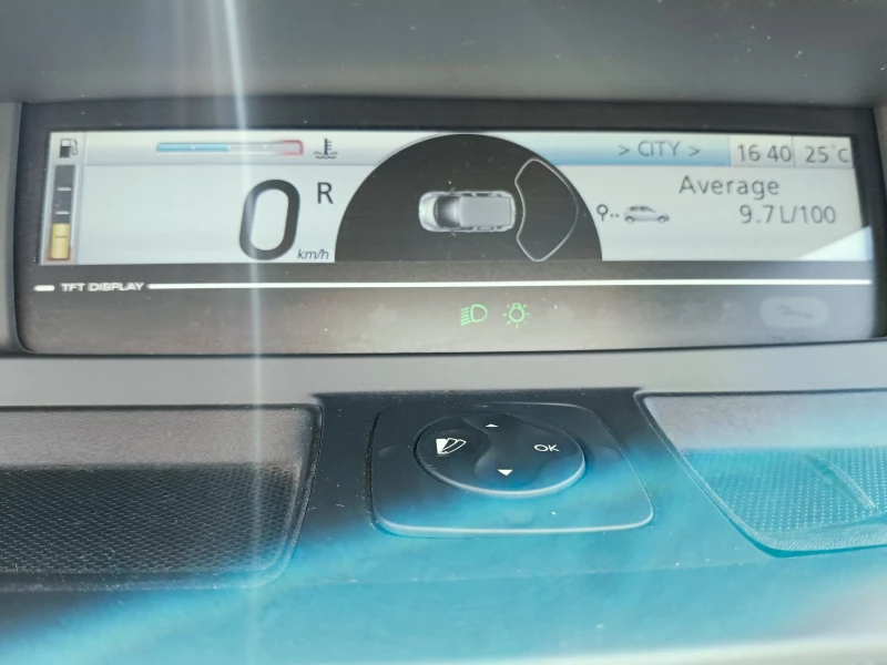 Renault Grand scenic 2.0 AUTOMATIC 6+ 1, снимка 14 - Автомобили и джипове - 50966572