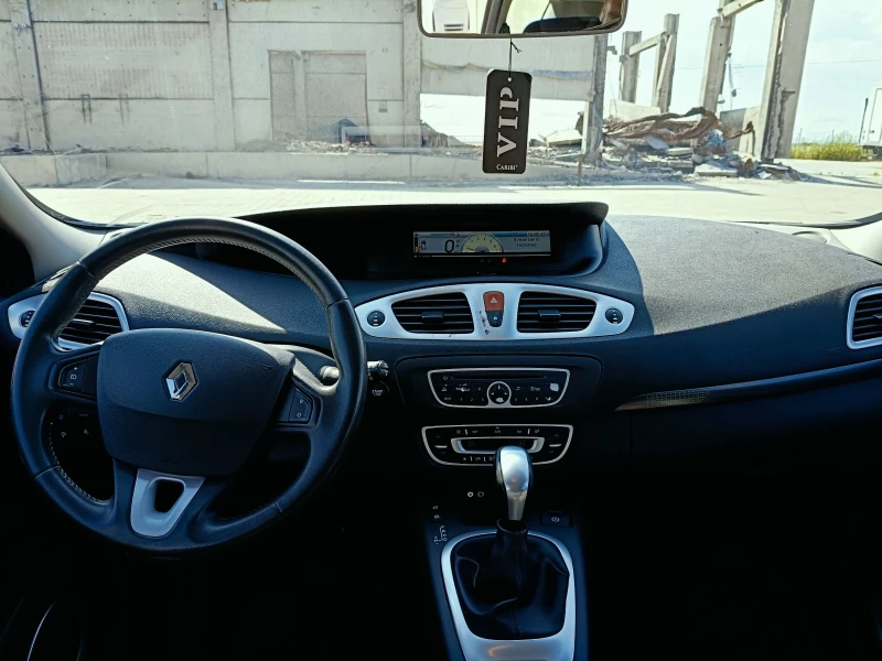 Renault Grand scenic 2.0 AUTOMATIC 6+ 1, снимка 8 - Автомобили и джипове - 50966572