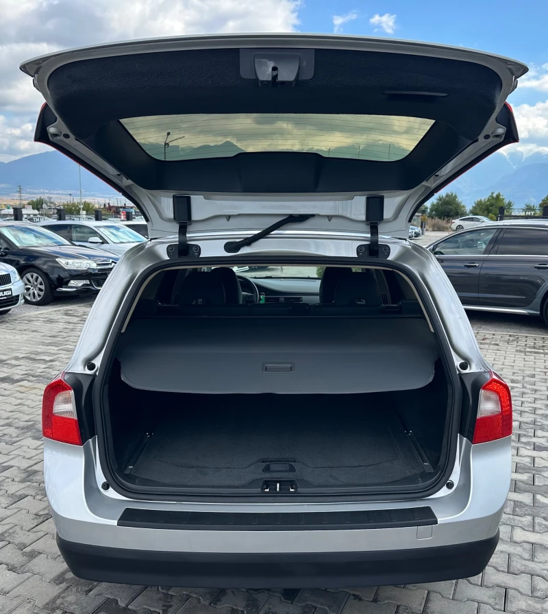 Volvo V70 2.0i* GPL* FACE* TOP* , снимка 16 - Автомобили и джипове - 52002906
