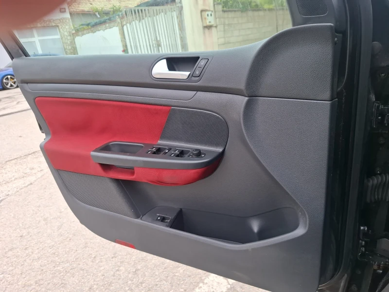 VW Golf 1.4I, снимка 12 - Автомобили и джипове - 52565228