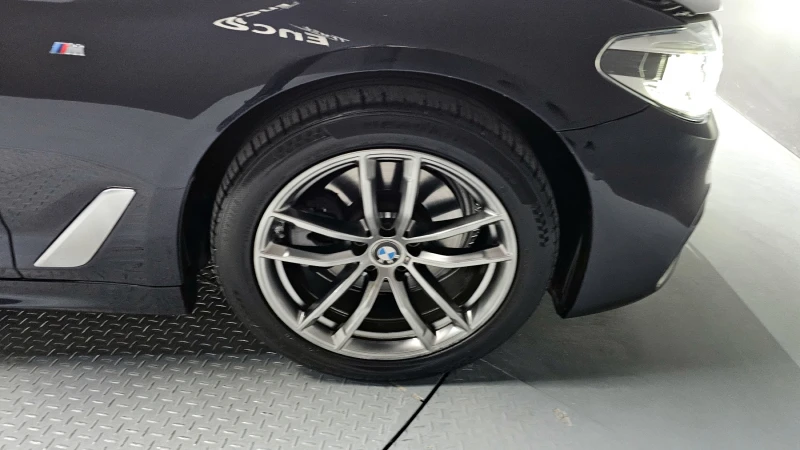 BMW 520 d M sport, снимка 5 - Автомобили и джипове - 52563126