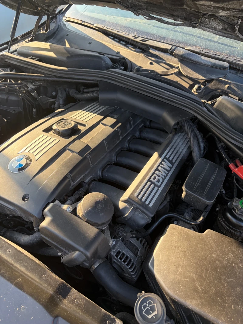 BMW 525 XI Facelift , снимка 13 - Автомобили и джипове - 53154731