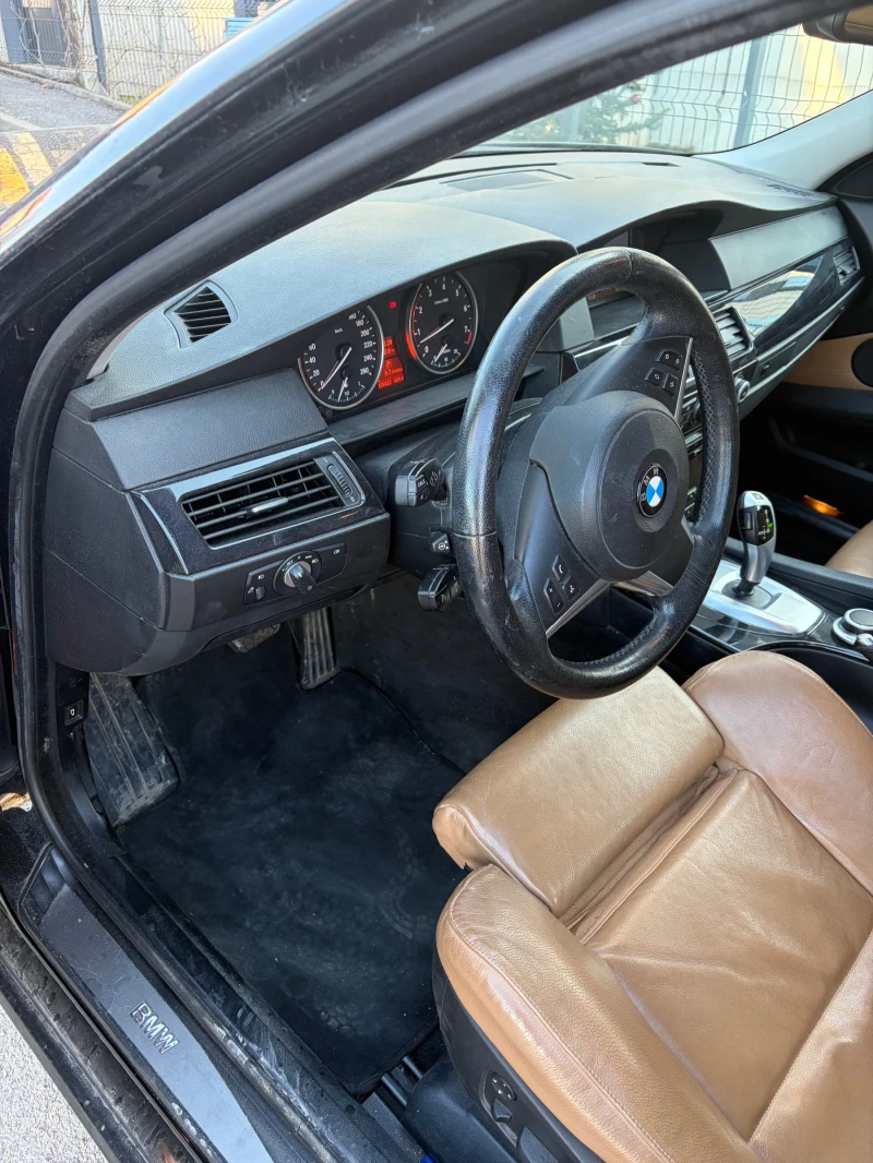 BMW 525 XI Facelift , снимка 6 - Автомобили и джипове - 53154731