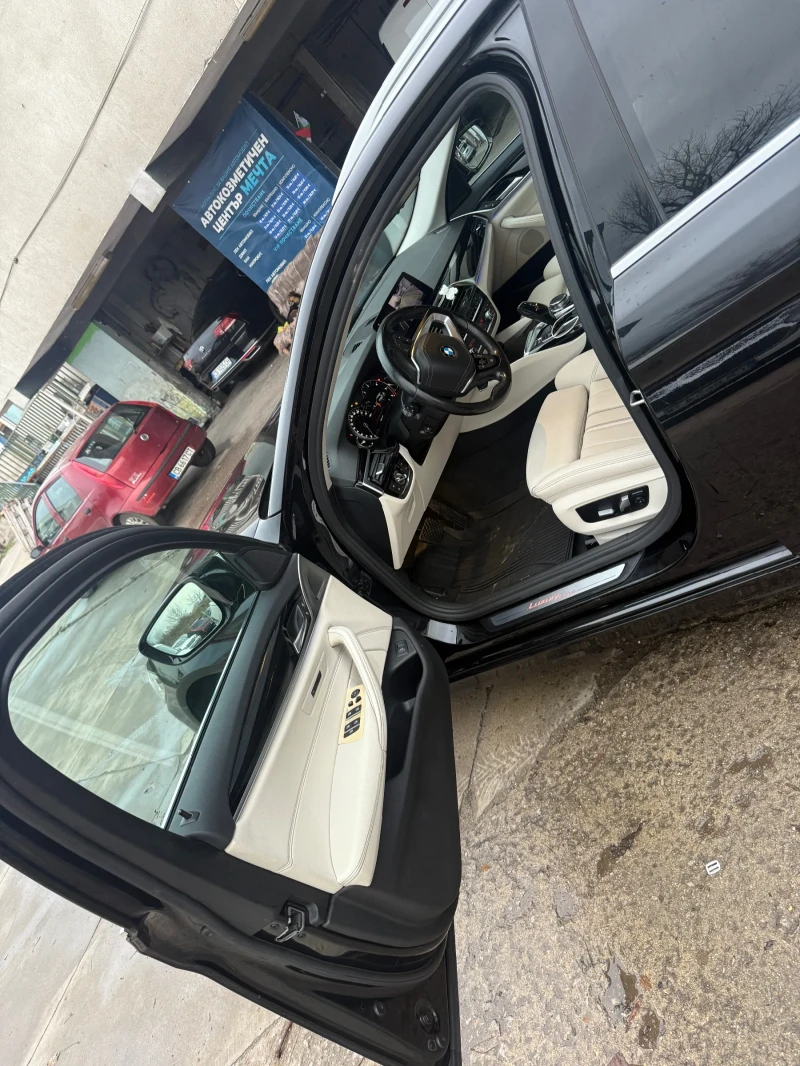 BMW 520  LUXURY LINE  xDrive, снимка 8 - Автомобили и джипове - 53513188