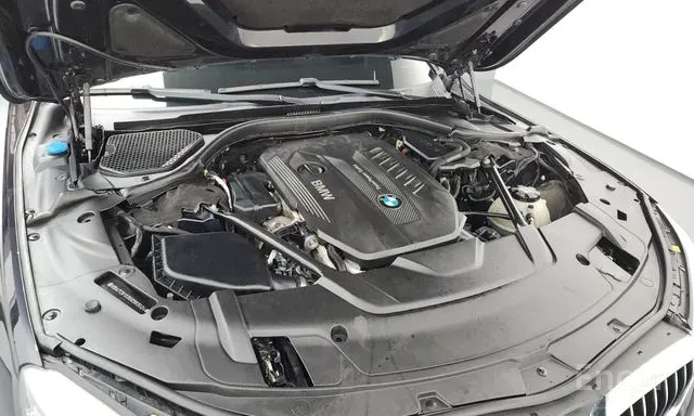 BMW 740 d xDrive M-Sport, снимка 16 - Автомобили и джипове - 55753712