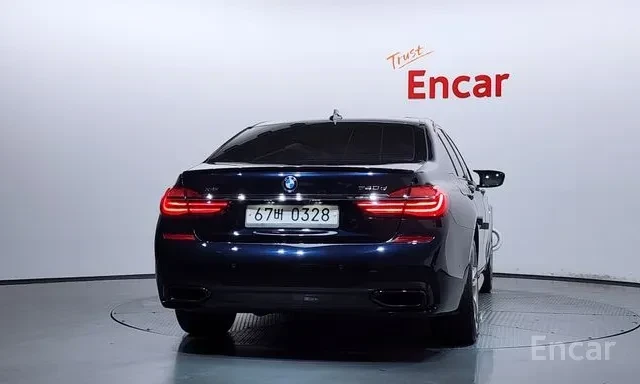 BMW 740 d xDrive M-Sport, снимка 6 - Автомобили и джипове - 55753712