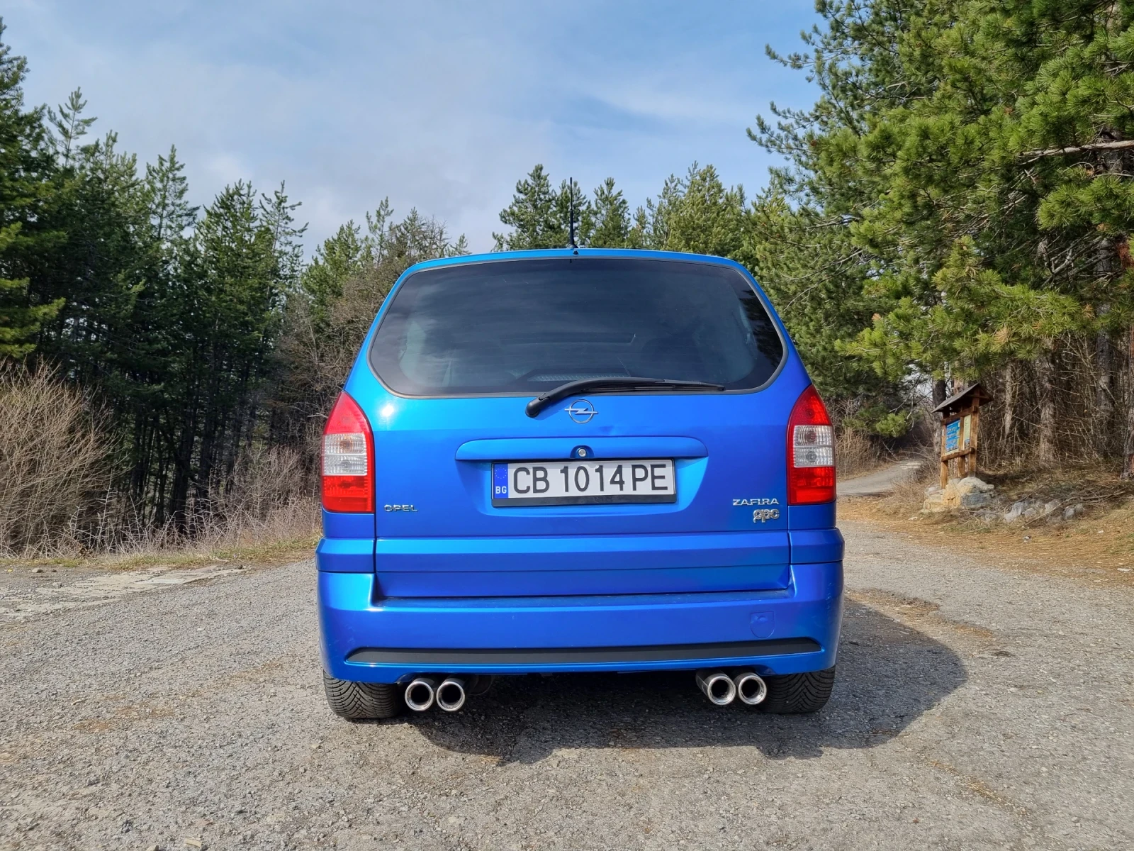 Opel Zafira 2.0 OPC Turbo - изображение 2