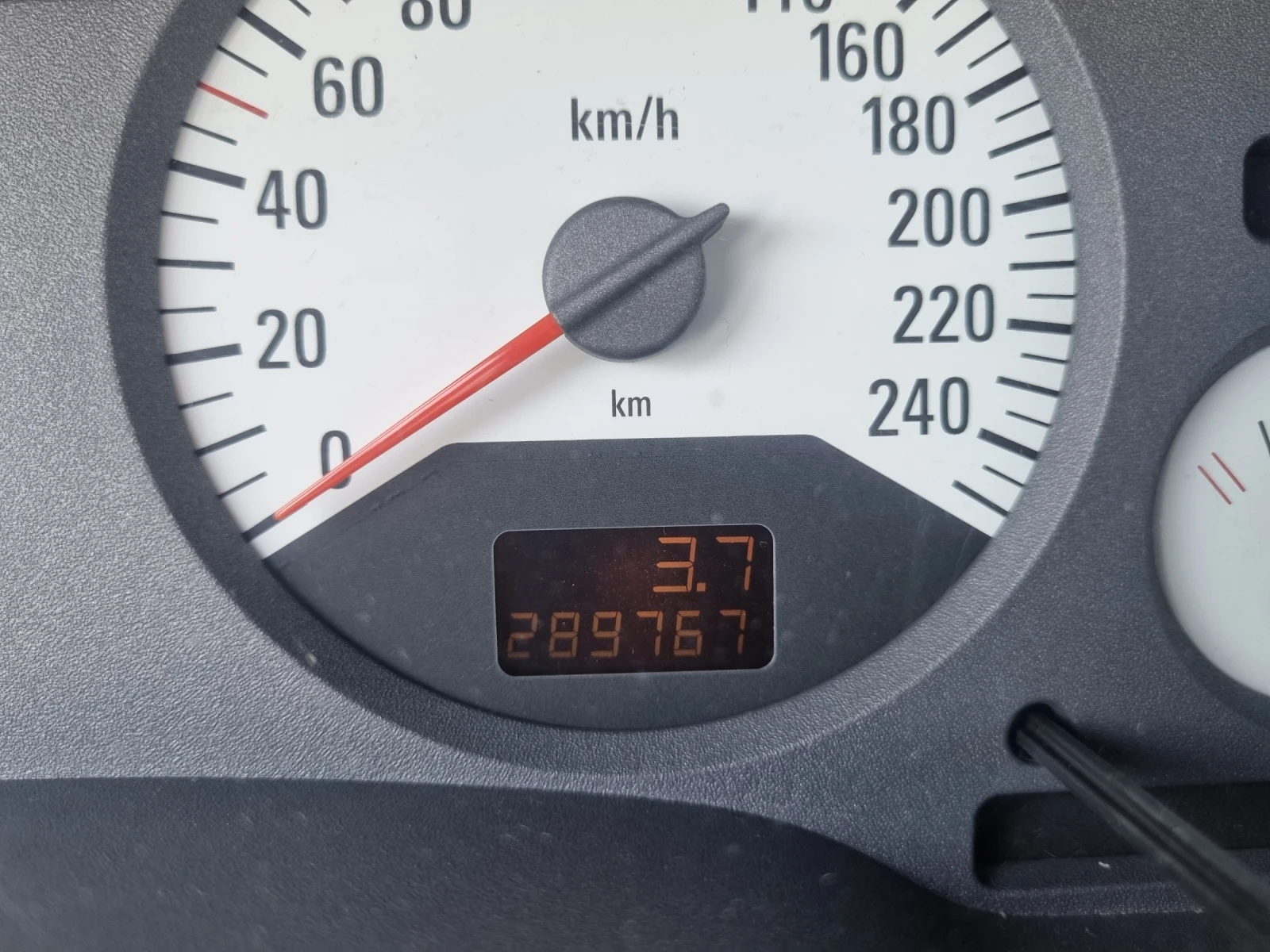Opel Zafira 2.0 OPC Turbo - изображение 9