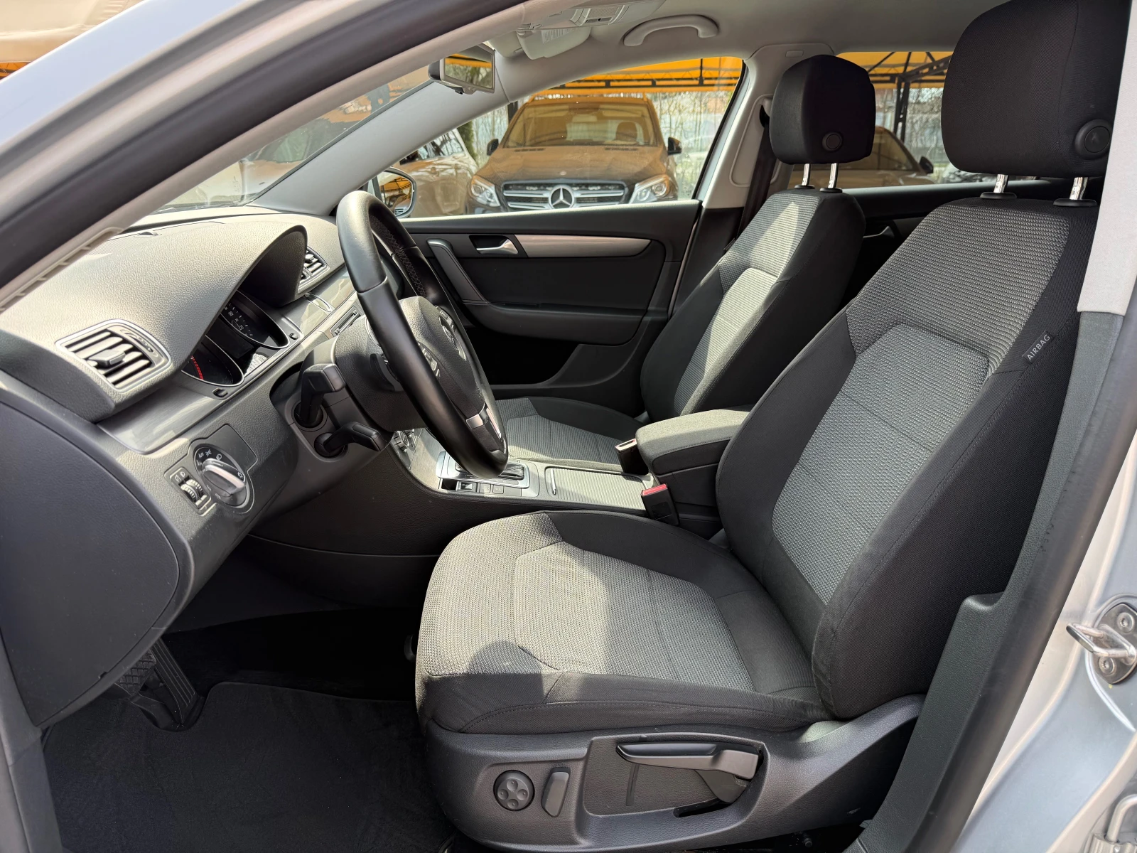 VW Passat 1.4TSI-Фабричен Метан АВТОМАТИК, снимка 8 - Автомобили и джипове - 53982870