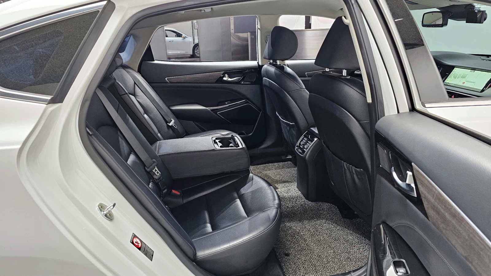 Kia K7 3.0LPI Standard autogeorge.com | Mobile.bg � ����������� 11