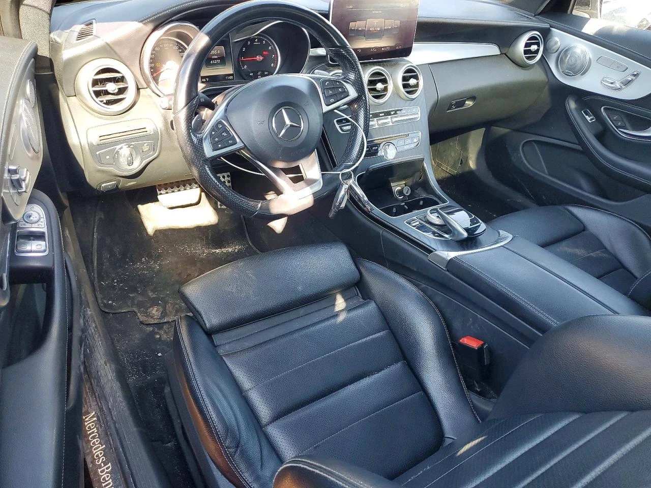 Mercedes-Benz C 300 2.0l 4Matic, снимка 8 - Автомобили и джипове - 54417447