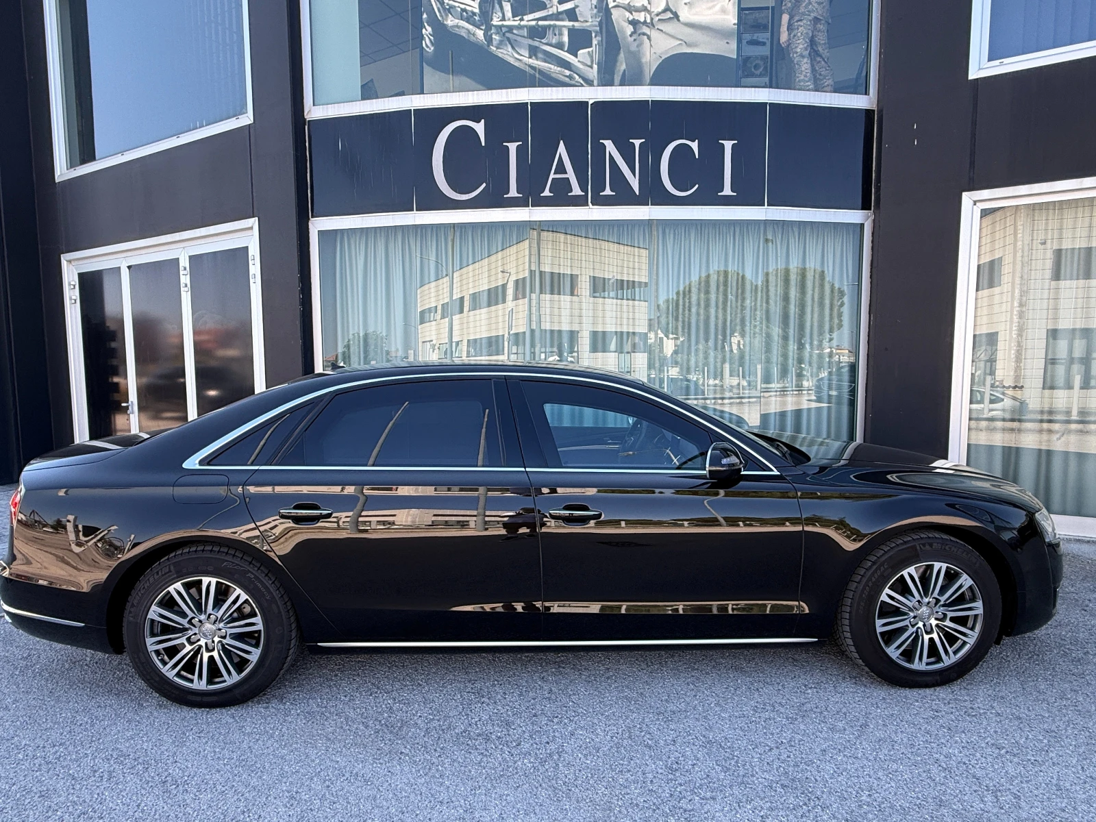 Audi A8 Брониран  VR 9, снимка 15 - Автомобили и джипове - 54760555