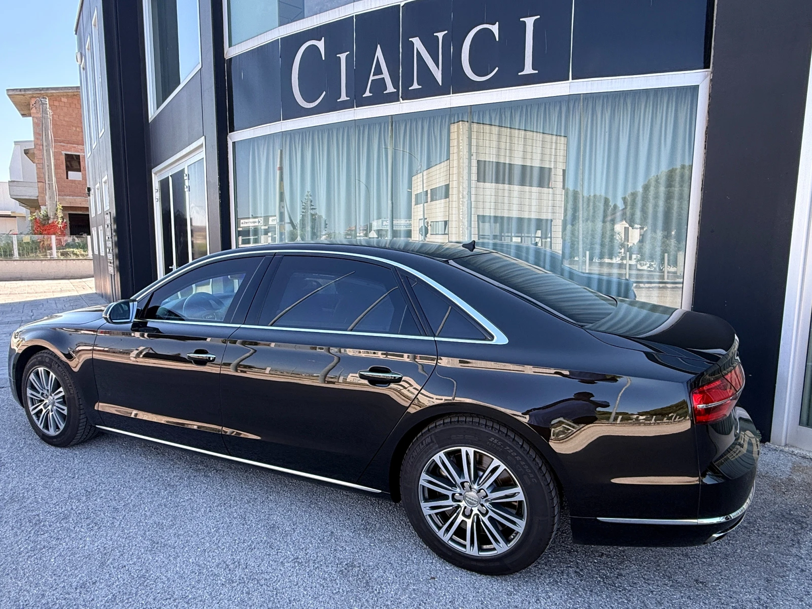 Audi A8 Брониран  VR 9, снимка 2 - Автомобили и джипове - 54760555