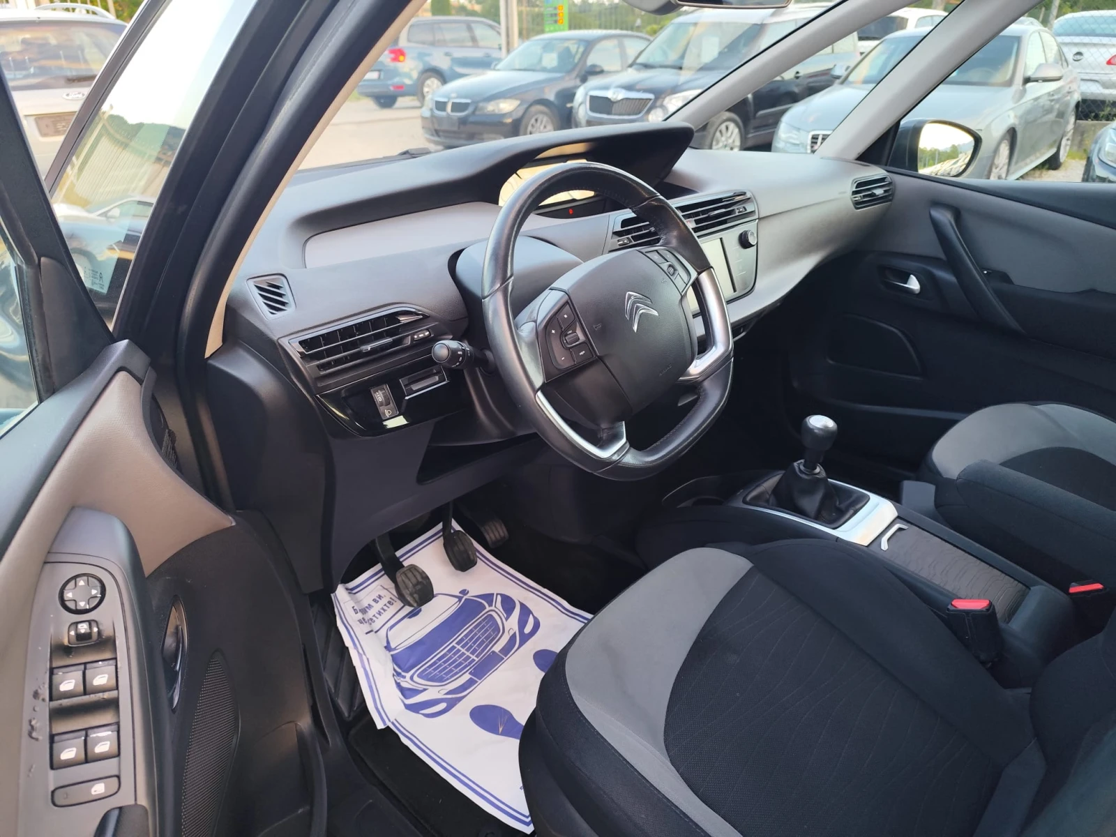 Citroen Grand C4 Picasso 1.6hdi---7-места--euro-6, снимка 10 - Автомобили и джипове - 54997431