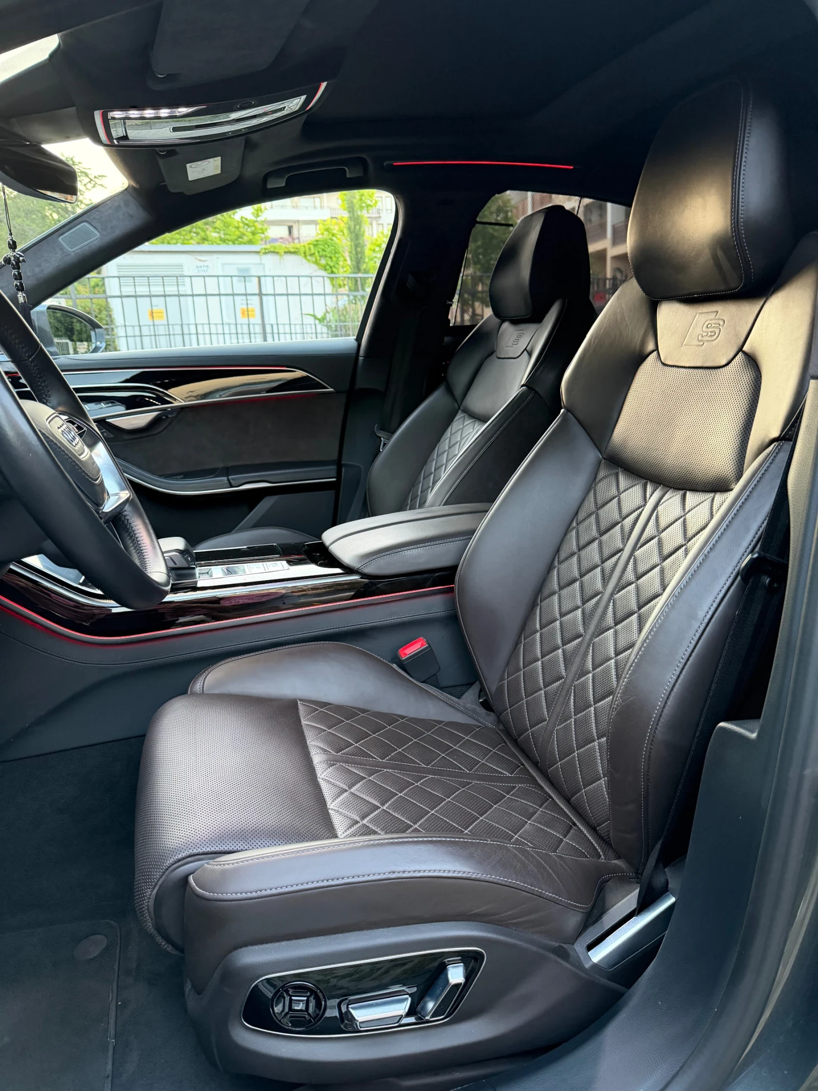 Audi A8 55 TFSI, снимка 7 - Автомобили и джипове - 55008590