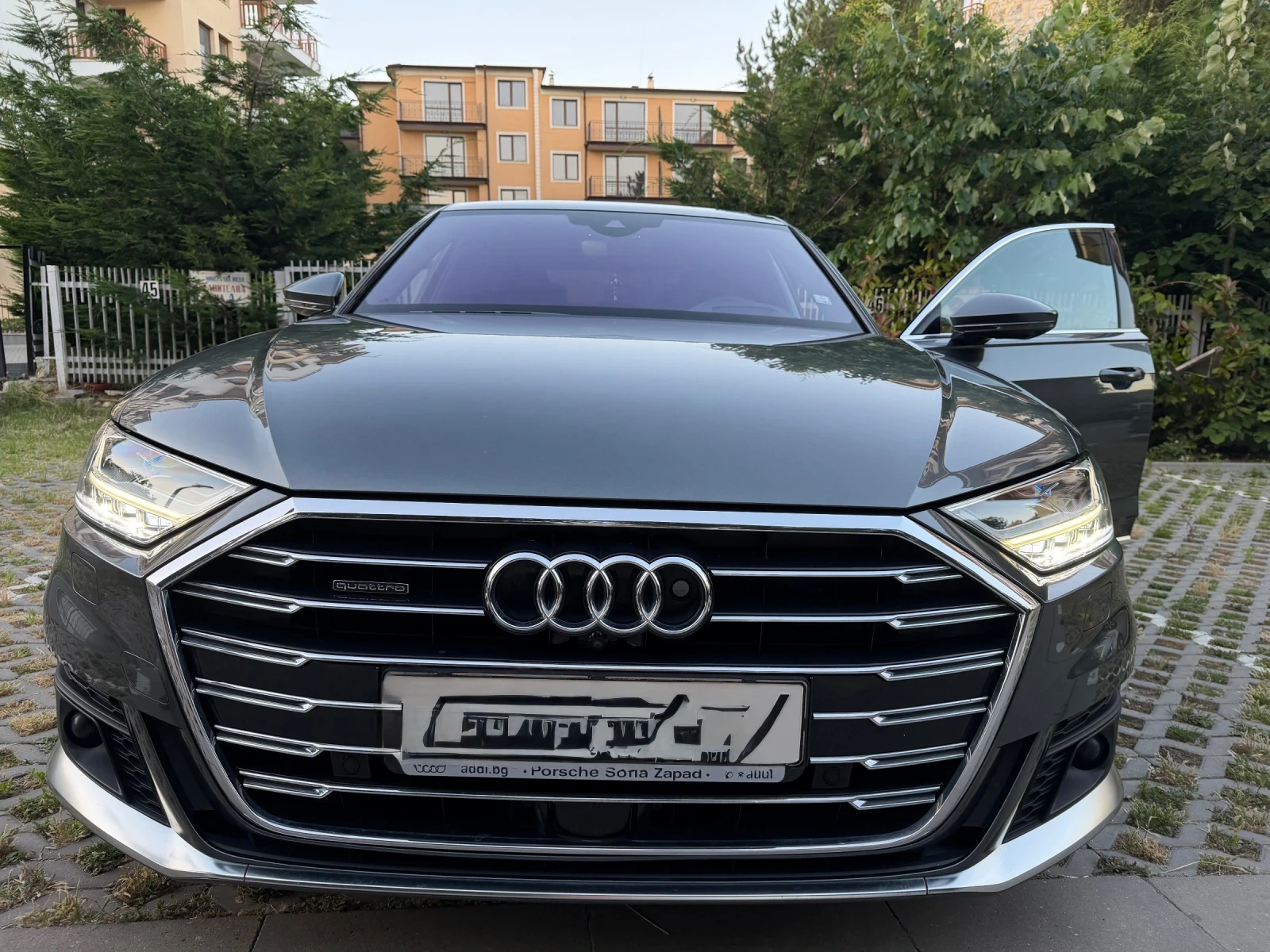 Audi A8 55 TFSI, снимка 2 - Автомобили и джипове - 55008590