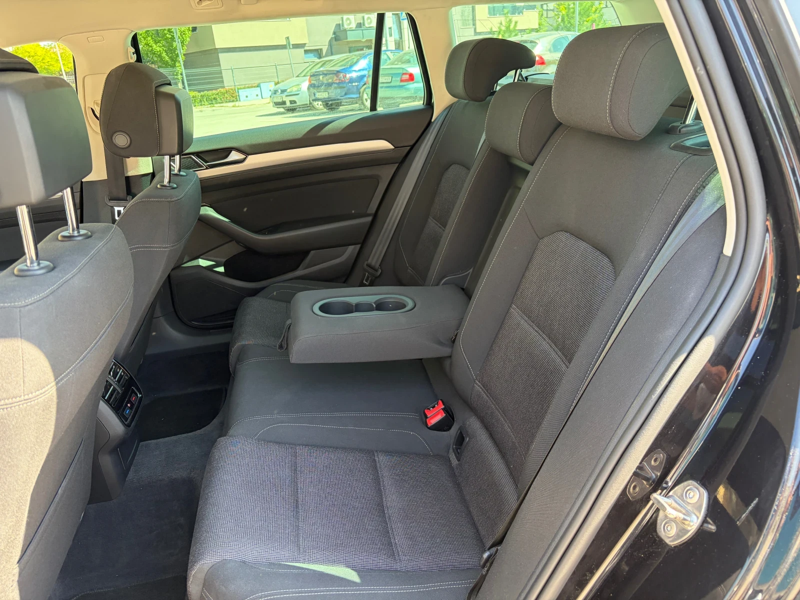 VW Passat 2.0Bi-TDI 240hp 186000 Лизинг, снимка 9 - Автомобили и джипове - 55477456