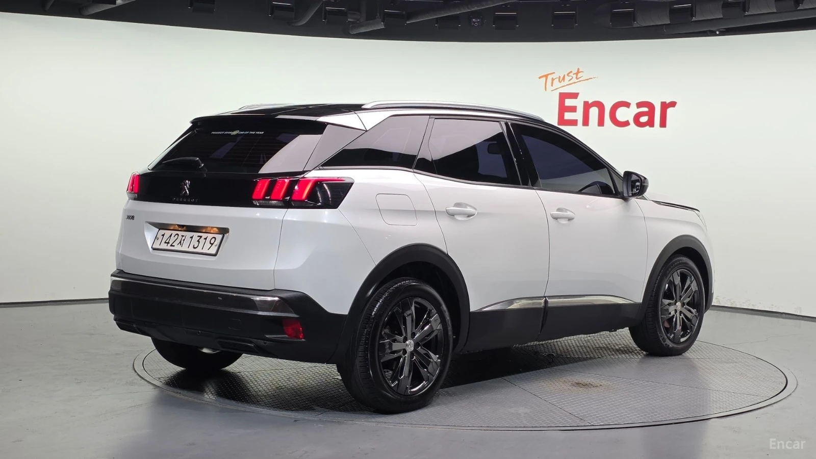 Peugeot 3008 Allure* КОЖА* КАМЕРА* ПОДГРЕВ* , снимка 2 - Автомобили и джипове - 55604249