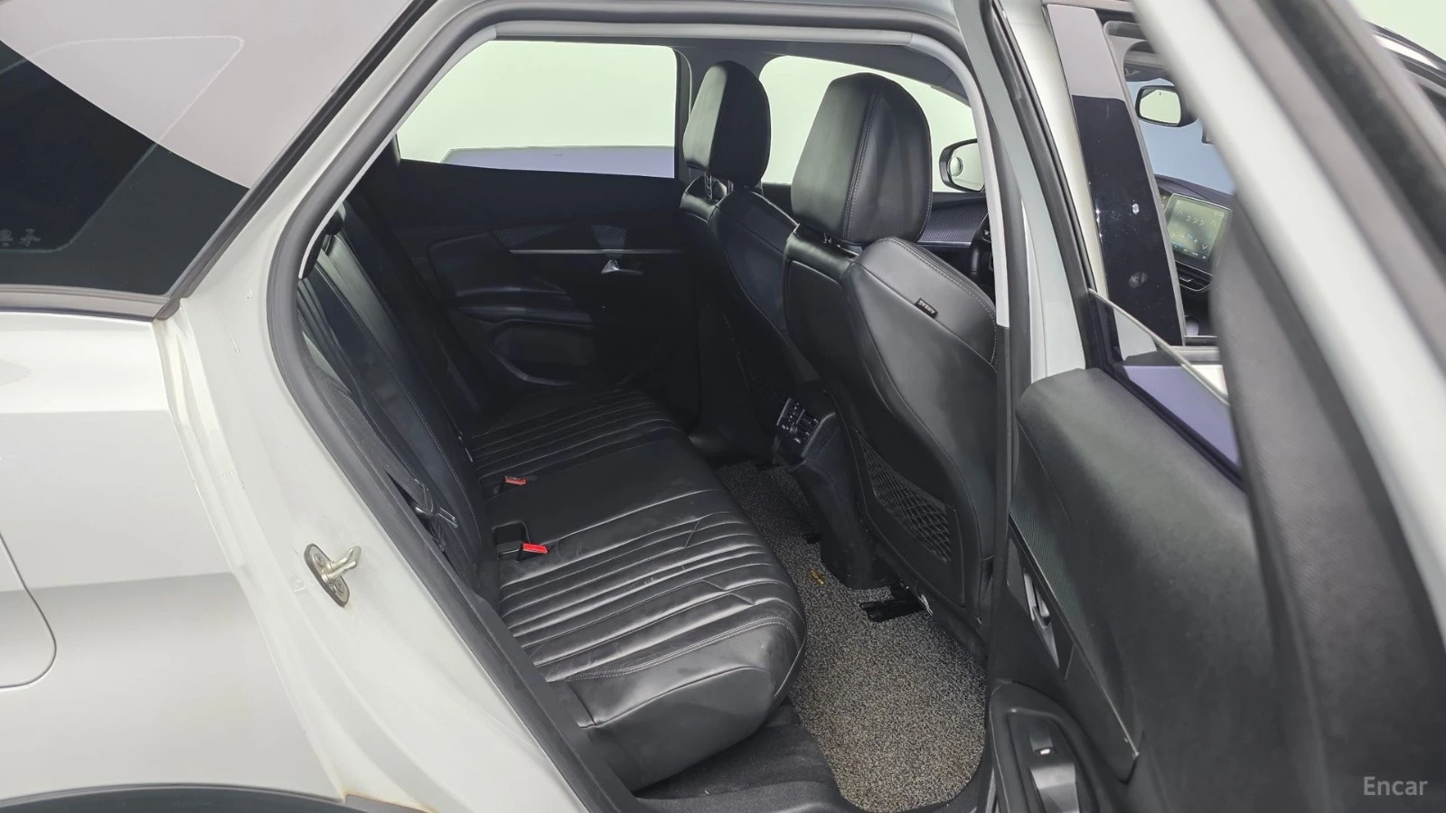 Peugeot 3008 Allure* КОЖА* КАМЕРА* ПОДГРЕВ* , снимка 12 - Автомобили и джипове - 55604249