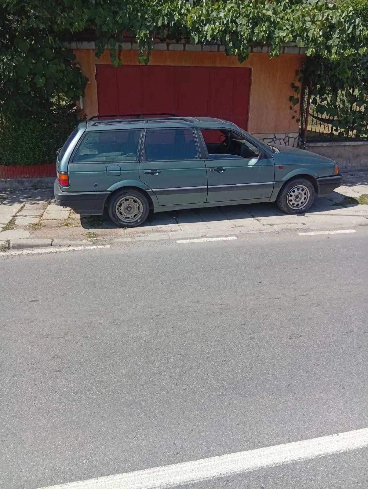 VW Passat, снимка 2 - Автомобили и джипове - 55891117
