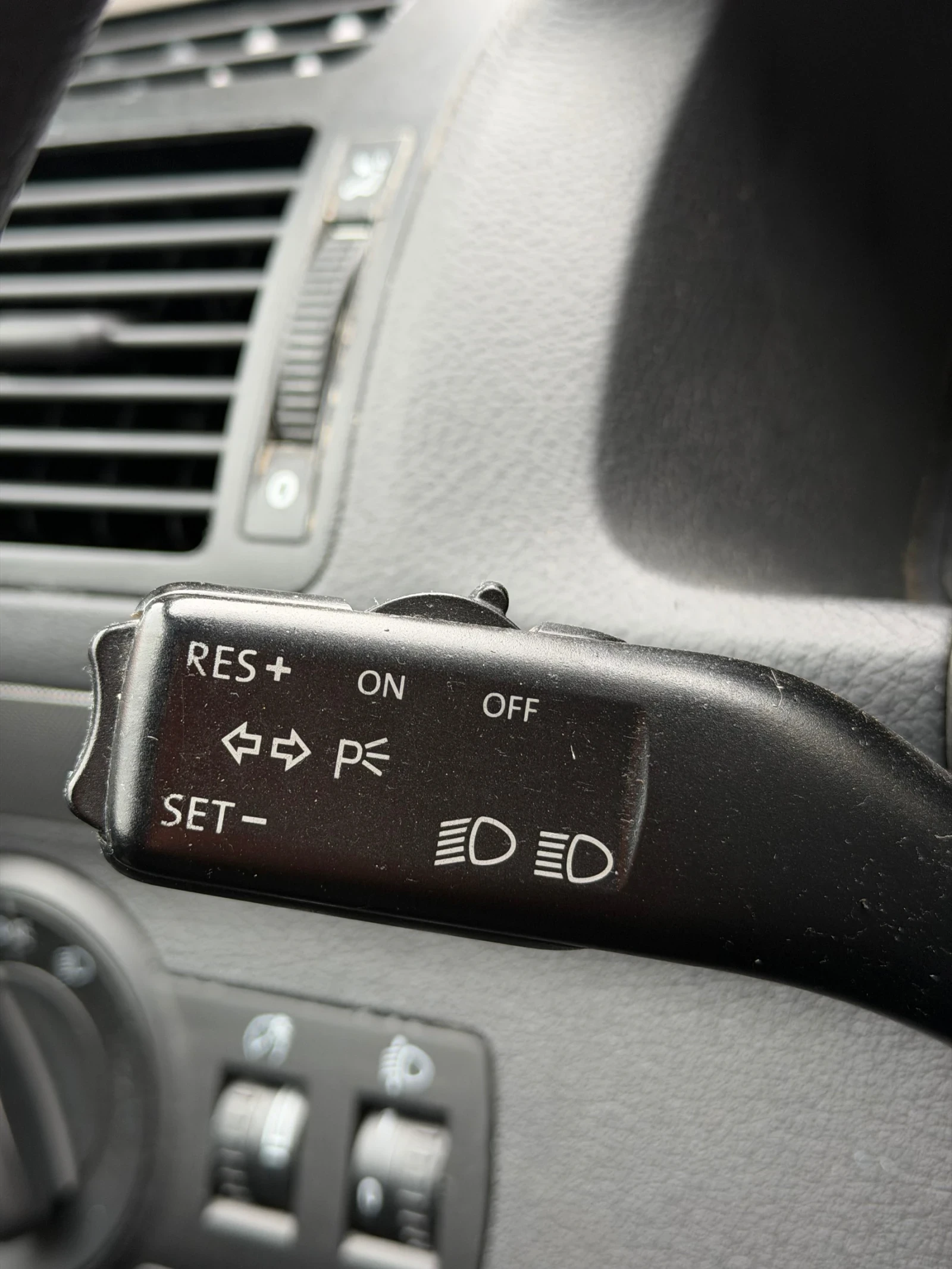 VW Touran 1.9 TDI 7 ����� | Mobile.bg � ����������� 13
