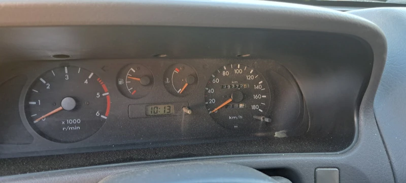 Nissan Terrano, снимка 2 - Автомобили и джипове - 46356701