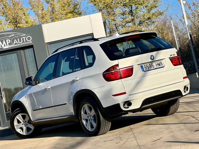 BMW X5 * SPORT* 3.0d-XDRIVE* ПАНОРАМА/СТЪКЛЕН ТАВАН* , снимка 4 - Автомобили и джипове - 47866602