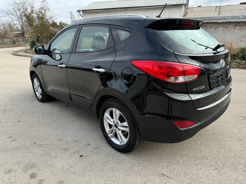 Hyundai IX35 2.0CRDI 136кс 4x4, снимка 4 - Автомобили и джипове - 47992516