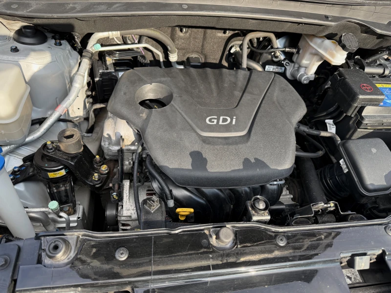 Hyundai IX35 1.6 16V GDI, снимка 15 - Автомобили и джипове - 48249244