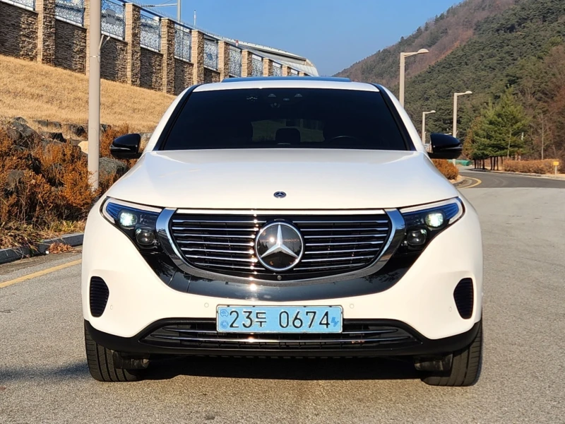 Mercedes-Benz EQC 400 4Matic, снимка 2 - Автомобили и джипове - 49328682