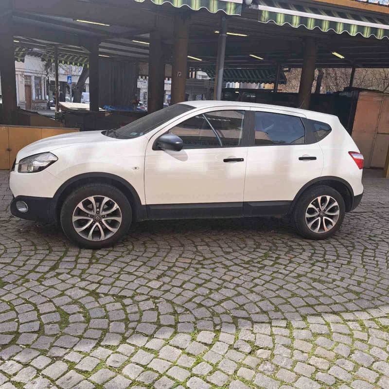 Nissan Qashqai SUV, снимка 2 - Автомобили и джипове - 49476640