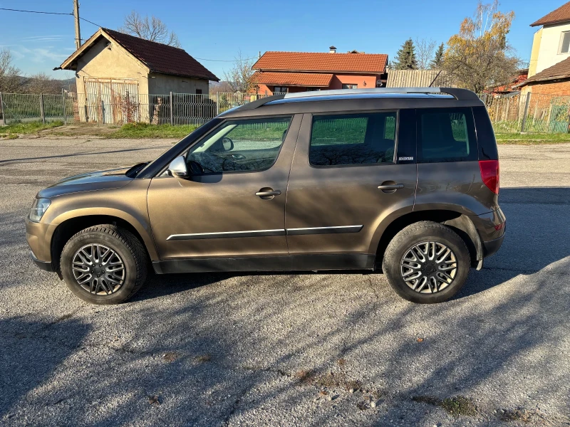 Skoda Yeti 2.0TDI ADVENTURE , снимка 8 - Автомобили и джипове - 52425227